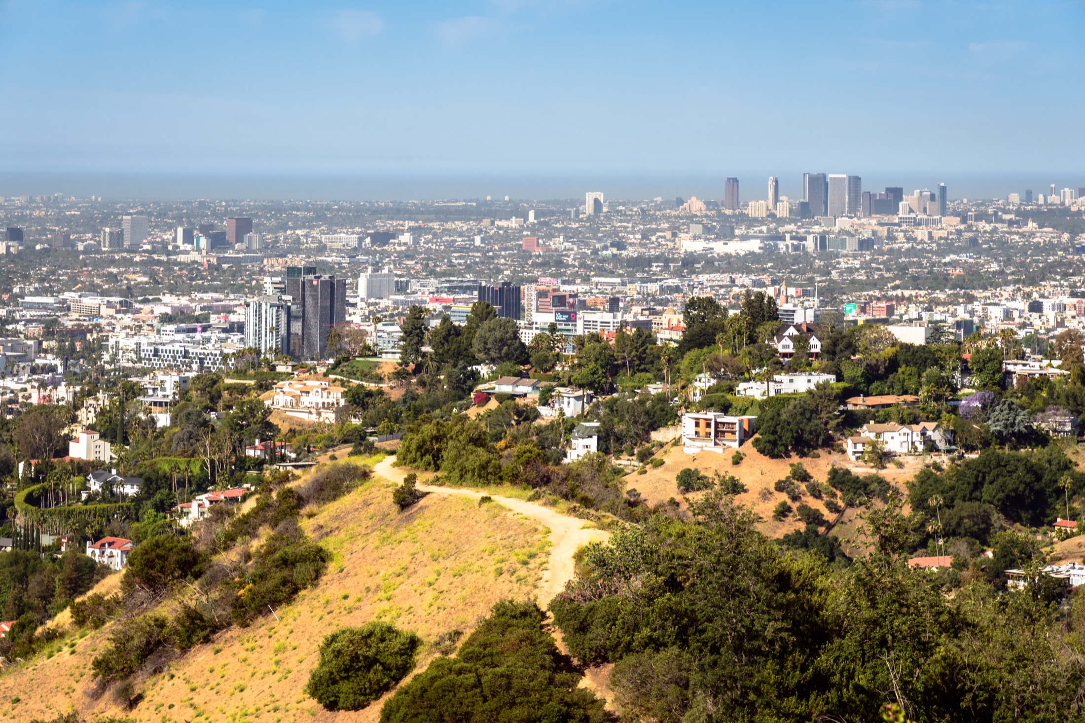Avion à l'aéroport de Los Angeles